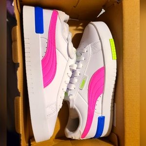 Puma Jada Blend Sneakers New in Box